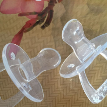 工厂现货液态硅胶安抚玩嘴新生儿安睡型超软哄睡神器婴儿安抚奶嘴