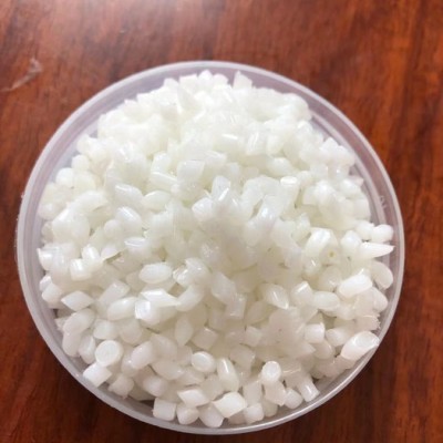雄县亿阔 供应塑料薄膜 防雾母粒 蔬菜金针菇包装膜防雾滴剂 功能性母料 现货