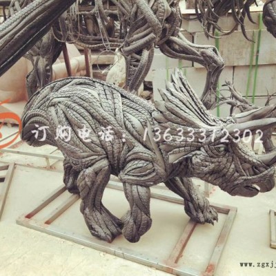 广东康大雕塑定制 定制 彩色轮胎雕塑 涂鸦创意绘画颜料