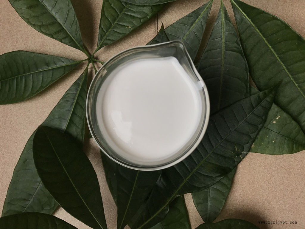 细腻的润滑性-正浩牌脱模剂X-36