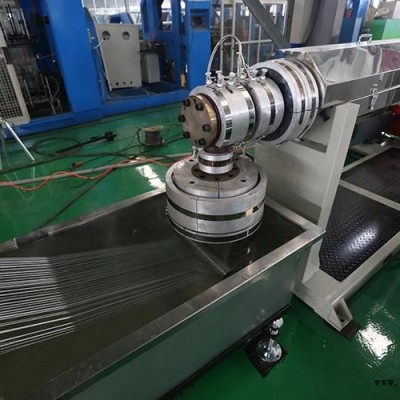 华利德塑机(图)-国外进口技术假睫毛拉丝设备-假睫毛拉丝设备