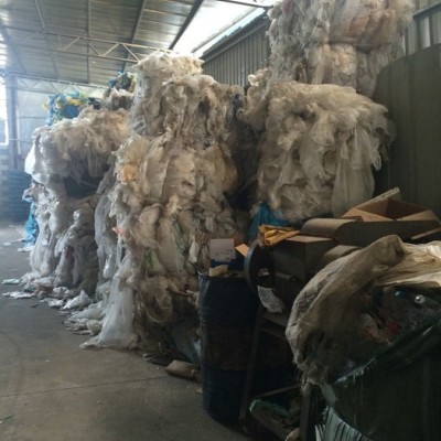 大量批发销售PE\HDPE，ldpe颗粒，pp颗粒，蓝色颗粒\香菇料\高密度聚乙烯再生颗粒，货源充足