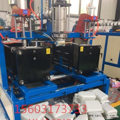 河南安阳尿素桶塑料吹塑机  机油壶全自动吹瓶机